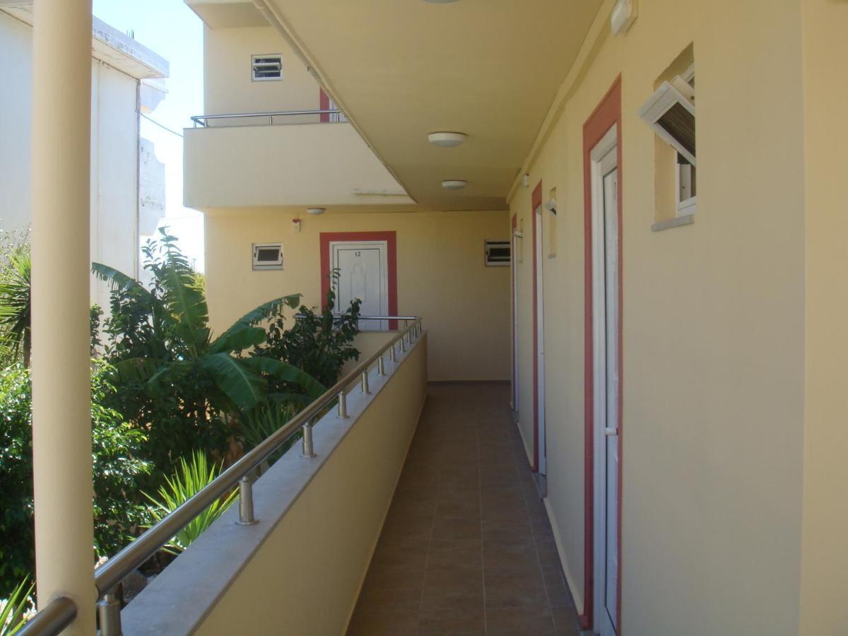 Billy'S Studios Фалираки Номер фото